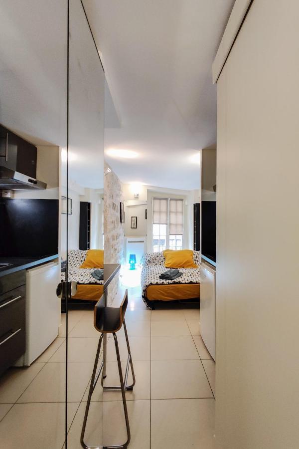 - Charmante Studette - Rue Des Tournelles Parijs